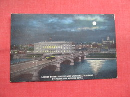 Locaust Street Bridge By Night    Des Moines  Iowa  Ref 3447 - Des Moines