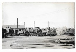 TOURS (37)  Photographie Format Cpa Dépot Des Locomotives 1950 - Tours