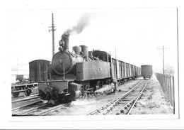 GUINGAMP (22)  Photographie Format Cpa Train Locomotive En Gare Beau Plan 1964 - Guingamp