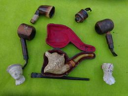 Lot De  Pipes  Matiere A Identifier -7- Tete D'animal En Ecume Pour Une (chien Loup ??) - Andere & Zonder Classificatie