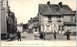 Delcampe - 76 - PAVILLY -- La Rue Delalandre Et La Place Varin - Pavilly