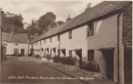 Postcard Minehead God's Providence Houses [ Quirke's Almshouses ] RP By Sweetman  My Ref  B13441 - Minehead