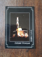 L21/853  DUBAI .  ZABEEL MOSQUE . Beaux Timbres ( Voir Au Dos ) - Verenigde Arabische Emiraten