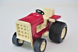 Tonka Toys, Tonka Countryside , Red And White Tractor Agrimotor , Made In Japan, 1970's *** - Dinky