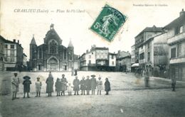 N°74098 -cpa Charlieu -place St Phililibert- - Charlieu