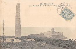 Cap Fréhel         22       Fort Lalatte .  Menhir Ou  Doigt De Gargantua       3  (voir Scan) - Otros & Sin Clasificación