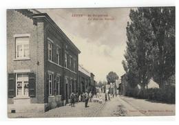 Leut  LEUTH. - De Dorpsraat  La Rue Du Village - Maasmechelen