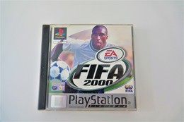 SONY PLAYSTATION ONE PS1 : EA FIFA 2000 PLATINUM - Playstation