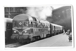 PARIS (75) Photographie Format Cpa Gare Du Nord Express De Valenciennes Locomotive Gros Plan - Stations, Underground