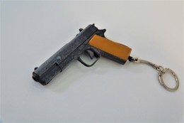 Vintage TOY GUN :  VICTORY M1911 - KEYCHAIN - L=9cm - 1960 - Keywords : Cap - Cork Gun - Rifle - Revolver - Pistol - Tin - Decorative Weapons