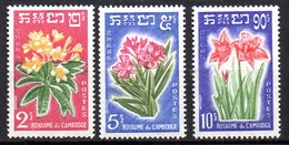 Col15  Cambodge 1961: N° 104 à 106  Neuf X MH , Cote : 6.50 Euro - Cambogia