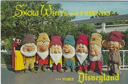 SNOW WHITE AND THE SEVEN DWARFS - Disneyland