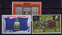 SAINT VINCENT 1969 - ACCESO DE ST VINCENT A LOS ESTADOS ASOCIADOS - YVERT Nº 258-260 - Francobolli