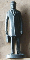 (SLDN°105) KINDER FERRERO, SOLDATINI IN METALLO PROFESSORI - Figurines En Métal