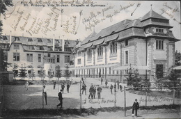 CPA. > Europe > Suisse > FR Fribourg > Villa St.Jean , Chapelle Et Gymnase Très Animé Daté 1920 - TBE - Chapelle