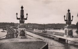 Cp , 45 , BRIARE , Le Pont-Canal (682 M.) Ouvert à La Circulation 16/09/1896, Construit Par Eiffel - Briare