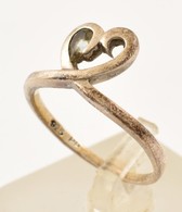Ezüst(Ag) Szíves Gyűrű, Kővel, Jelzett, Méret: 56, Bruttó: 2,3 G - Autres & Non Classés