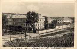 T2 Dés, Dej; A Románok által épített Laktanya / Military Barracks Built By The Romanians. '1940 Dés Visszatért' So. Stpl - Non Classés