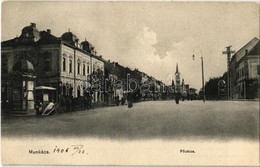 T2 1906 Munkács, Mukacheve, Mukacevo; Fő Utca, Hirdetőoszlopok / Main Street, Advertising Columns - Non Classés
