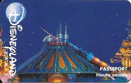 PASS-DISNEYLANDPARIS -1996-SPACE MOUNTAIN-FUSEE-ENFANT-V° N° S 029521- A Droite Vertical- VALIDE  1 JOUR-TBE - Passeports Disney