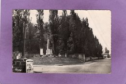 62 DIVION  Monument Aux Morts  Pas Courante  Plusieurs Plis Vendue En L'état - Divion