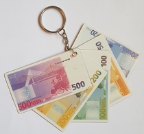 PORTE CLES - EUROS - PLASTIQUE - JEU DE 5 BILLETS DE BANQUE - 20, 50, 100, 200 Et 500 EUROS - Fiktive & Specimen