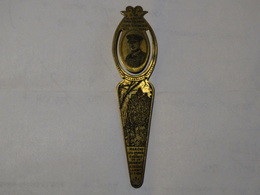 Superbe Petite Pince De Bureau En Cuivre.S.M Le Roi Albert  (1875-1934)-Rocher De Marche- Les- Dames. - Briefopener