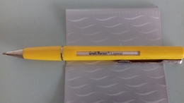 STYLO GRAND MARNIER FENETRE JAUNE - Stylos