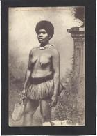 CPA Nu Féminin Ethnic Femme Nue Nouvelle Calédonie New Calédonia Non Circulé - Nieuw-Caledonië
