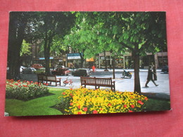 England > Gloucestershire > Cheltenham  The Promenade    Has Stamp & Cancel   Ref  3484 - Cheltenham