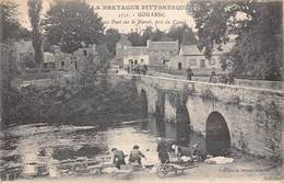 Gouarec        22      Vieux Pont Sur Le Blavet  .  Lavandières         (voir Scan) - Gouarec