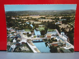 Cp Couleur 1964 Le Gacilly Le Bout Du Pont Vue Aérienne - La Gacilly