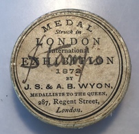 „London International Exhibition 1872 By Wyon“ Medal Box Only, Used As Stamp Box (Penny Black Medaille Great Britain - Autres & Non Classés