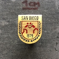 Badge Pin ZN008611 - Wrestling World Championships USA California San Diego 1979 - Worstelen