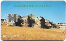 Madagascar - Telecom Malagasy - Isalo, Cn. 00371805 At Right Below Line, SC7, 100Units, Used - Madagascar