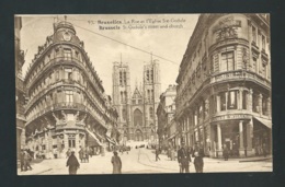 Bruxelles - La Rue Et L'eglise Ste Gudule .  Mbi87 - Lanen, Boulevards