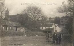 CPA 29 Finistère Châteauneuf-du-Faou Place Du Champ De Foire - Attelage - Châteauneuf-du-Faou