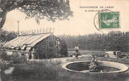 A-19-3455 :  SANATORIUM DE LARUE. JARDIN ET SERRES. - Chevilly Larue