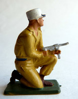 SOLDAT FIGURINE FIG STARLUX 1958 SOLDAT LEGIONNAIRE 5094 MITRAILLETTE à Genoux Socle Vert Kaki - Starlux