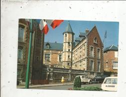 Cp , Automobiles , ITROEN Dyane , Ami8 , Peugeot ,  76 ,  AUMALE , L'hotel De Ville ,  Voyagée 1975 - Turismo