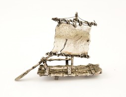 Ezüst(Ag) Miniatűr Vitorlás, Jelzés Nélkül, 5×7 Cm, Nettó: 29,6 G - Sonstige & Ohne Zuordnung