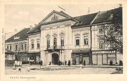 ** T1 Kassa, Kosice; Vármegyeház, Geiger József üzlete, Kassai Louvre Férfi Divat áruház. Nyulászi Béla Kiadása / County - Ohne Zuordnung