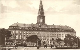 * T2 Copenhagen, Kobenhavn;  Christiansborg Slot / Palace, Tram - Non Classificati