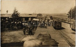 * T2/T3 1916 Tábori Vasútállomás Tunariban, Gőzmozdony, Katonák, Vagonok / WWI Austro-Hungarian K.u.K. Field Railway Sta - Non Classés