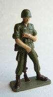 SOLDAT FIGURINE FIG STARLUX 1966 PARA CASQUE REGARDANT SA MONTRE P1 ARMEE MODERNE (1) - Starlux