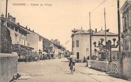 74-DOUVAINE- ENTREE DU VILLAGE - Douvaine