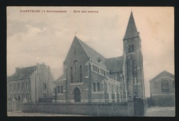 BASSEVELDE   KERK MET PASTORIJ - Assenede