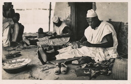 Real Photo Savetier Haoussa Oubangui  Shoemaker Edit Pauleau Douala - Centrafricaine (République)