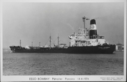 CPSM. - Carte-Photo > Bateaux > Pétroliers > ESSO BOMBAY Pétrolier Panama - 14.4.1974 - TBE - Pétroliers