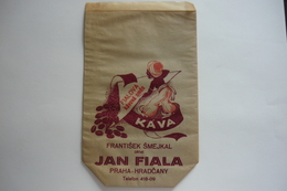 Praha-Hradčany, Vintage Packaging, Paper Bag, Jan Fiala Kavova Smes, František Šmejkal - Matériel Et Accessoires